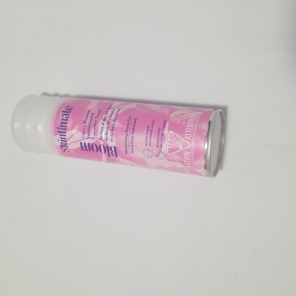 Skintimate Razor and Refill Set - Picture 6 of 6